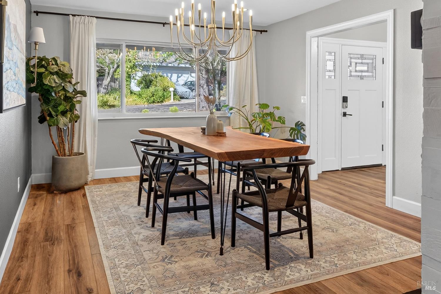 Detail Gallery Image 25 of 69 For 5846 Monte Verde Dr, Santa Rosa,  CA 95409 - 4 Beds | 2/1 Baths