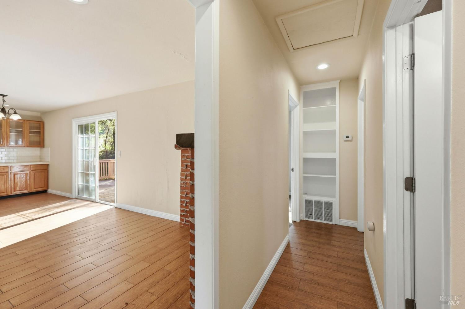 Detail Gallery Image 15 of 95 For 4305 Petaluma Hill Rd, Santa Rosa,  CA 95404 - 3 Beds | 2 Baths