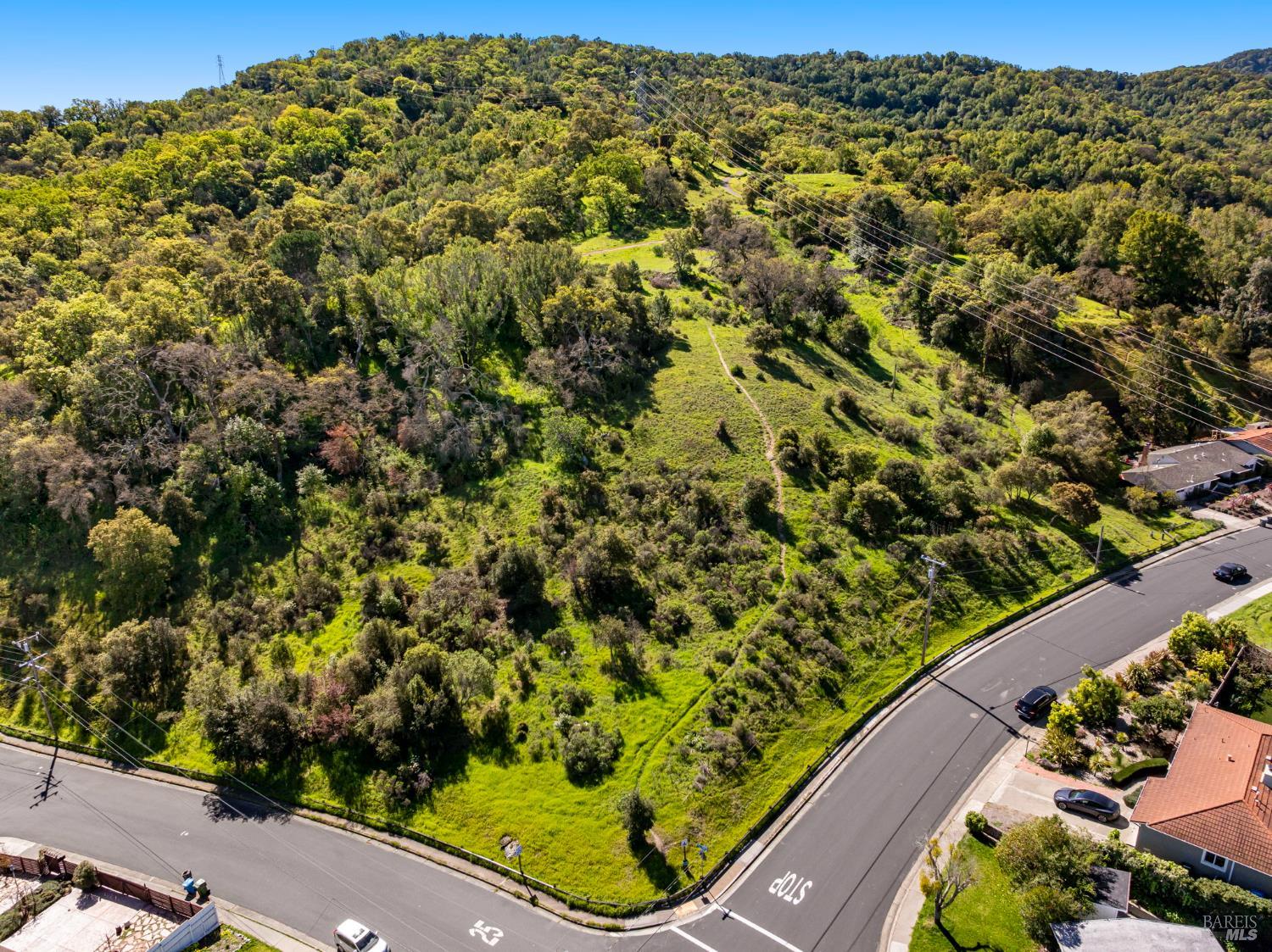 Detail Gallery Image 72 of 76 For 35 Corte Alta Unkn, Novato,  CA 94949 - 4 Beds | 2/1 Baths