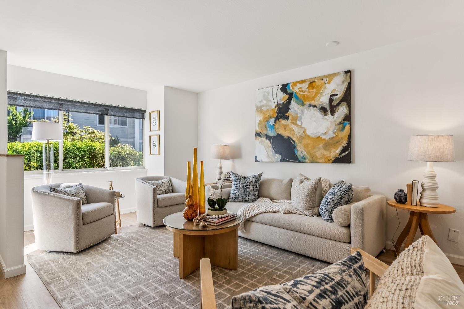 Detail Gallery Image 6 of 45 For 125 Mariner Green Ct, Corte Madera,  CA 94925 - 4 Beds | 2/1 Baths