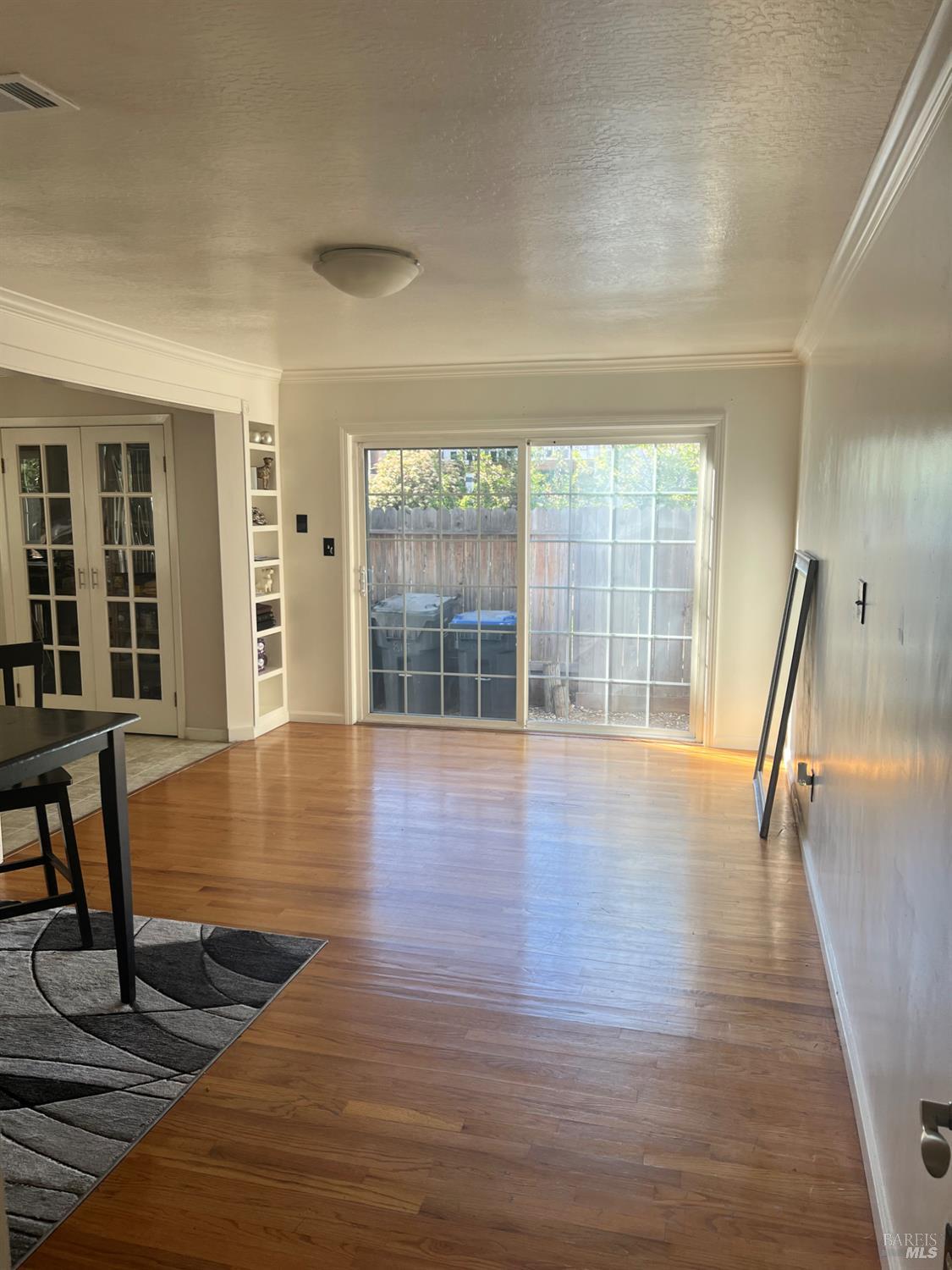 Detail Gallery Image 10 of 20 For 815 Canary Dr, Suisun City,  CA 94585 - 5 Beds | 3 Baths