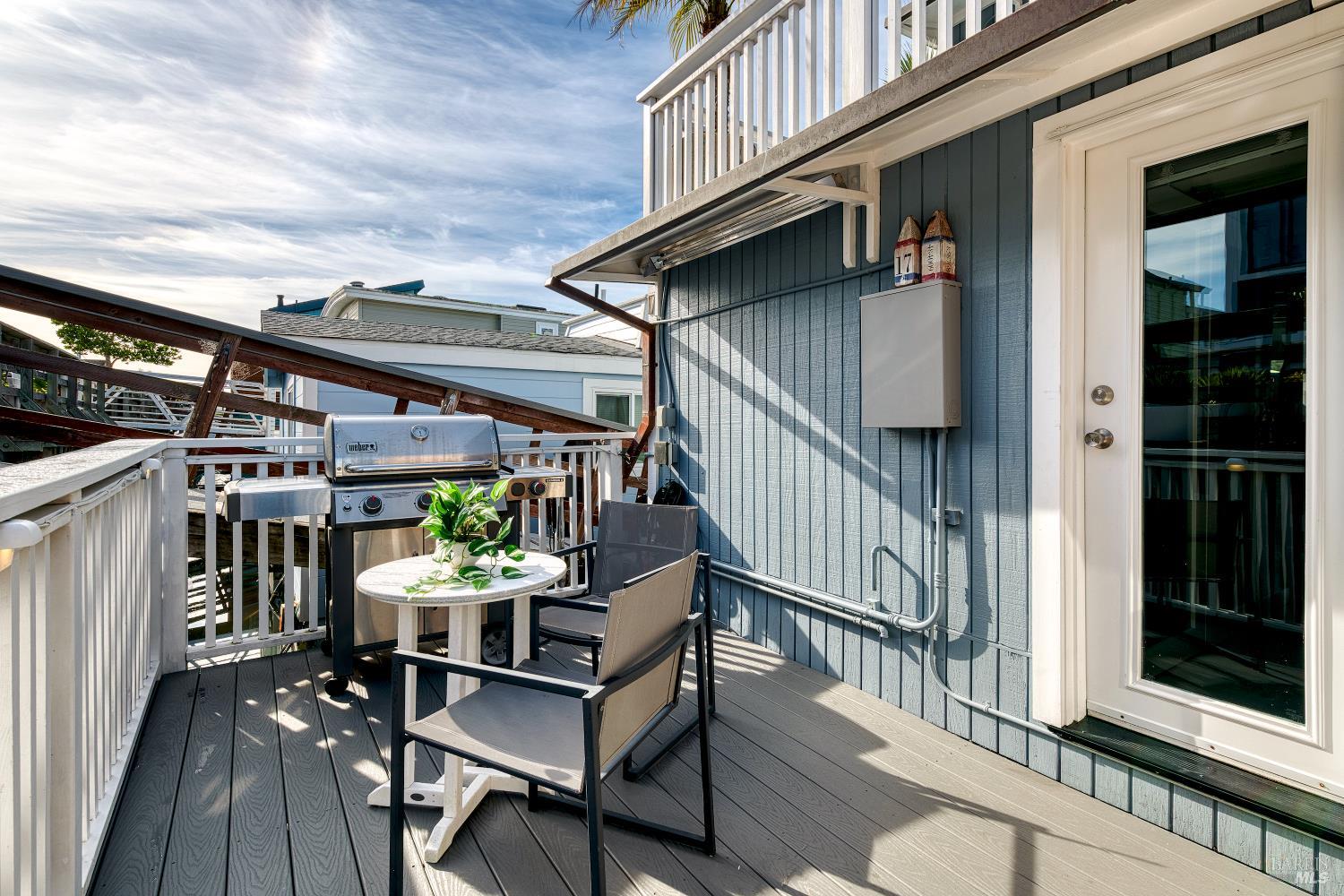Detail Gallery Image 23 of 34 For 17 East Pier Unkn, Sausalito,  CA 94965 - 2 Beds | 1 Baths