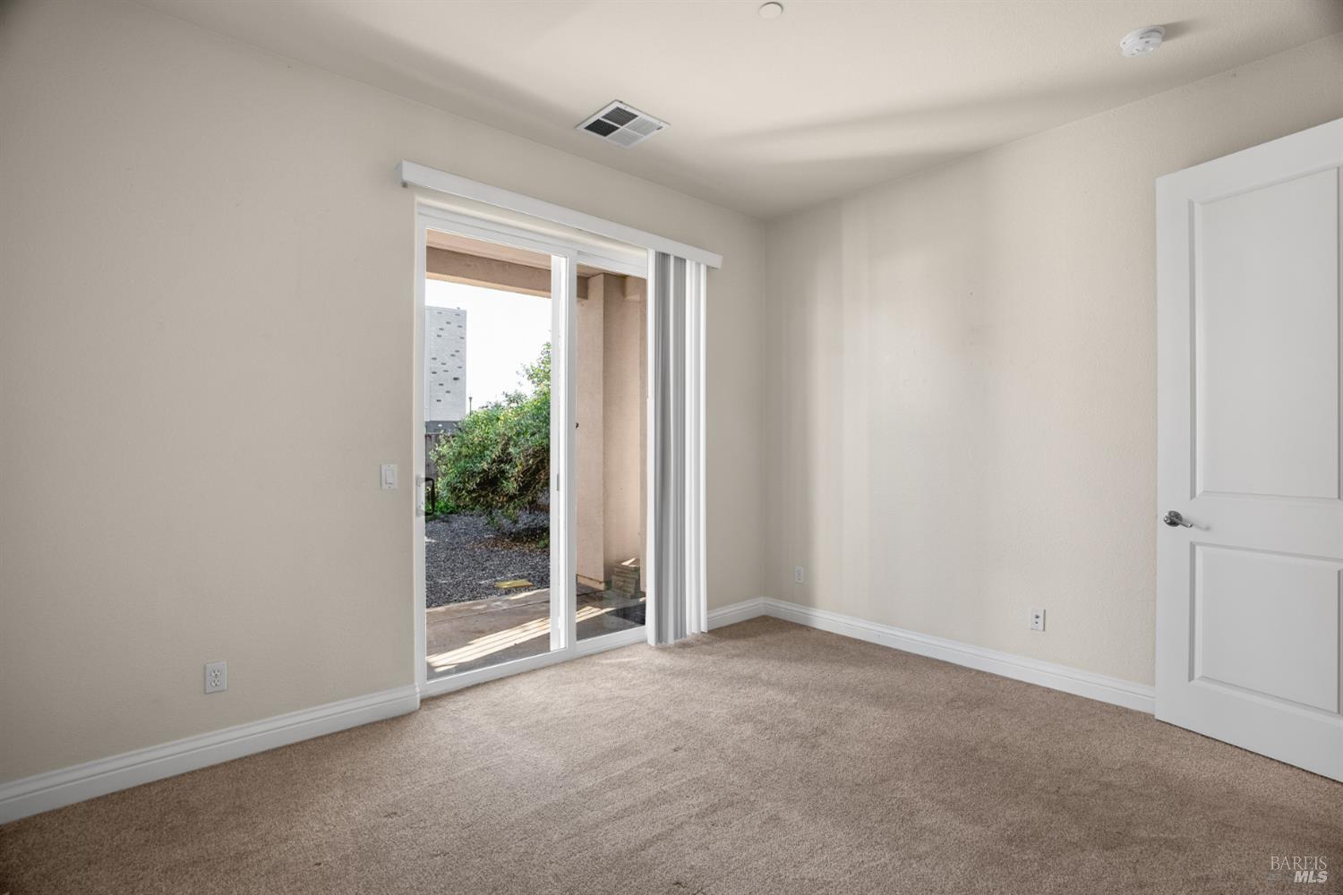 Detail Gallery Image 7 of 31 For 4069 Calloway Dr, Santa Rosa,  CA 95409 - 3 Beds | 3 Baths