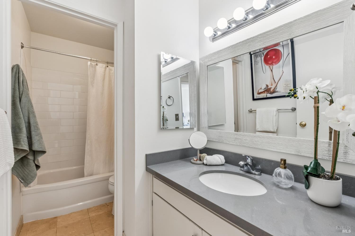 Detail Gallery Image 26 of 45 For 125 Mariner Green Ct, Corte Madera,  CA 94925 - 4 Beds | 2/1 Baths