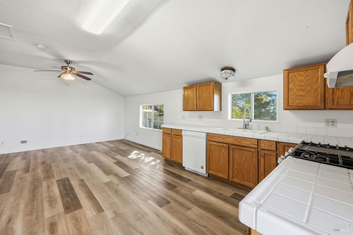 Detail Gallery Image 46 of 95 For 4305 Petaluma Hill Rd, Santa Rosa,  CA 95404 - 3 Beds | 2 Baths