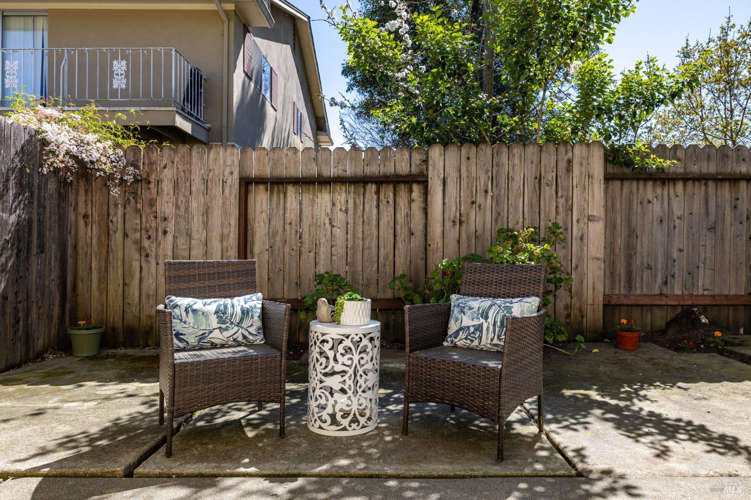 Detail Gallery Image 24 of 30 For 300 Stony Point Rd #139,  Santa Rosa,  CA 95401 - 1 Beds | 1 Baths