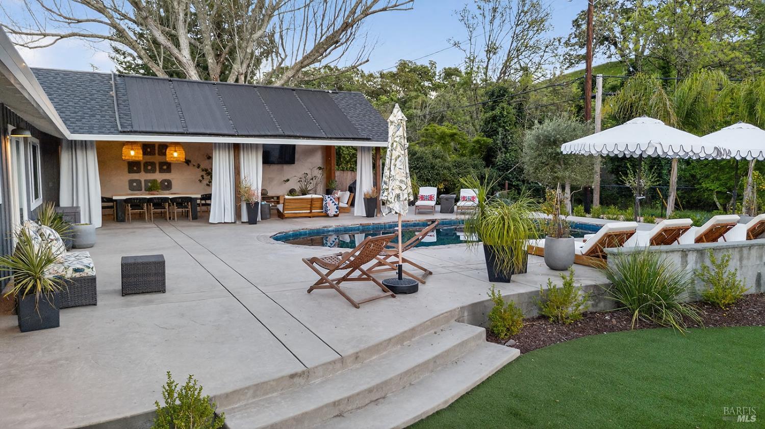 Detail Gallery Image 53 of 69 For 5846 Monte Verde Dr, Santa Rosa,  CA 95409 - 4 Beds | 2/1 Baths