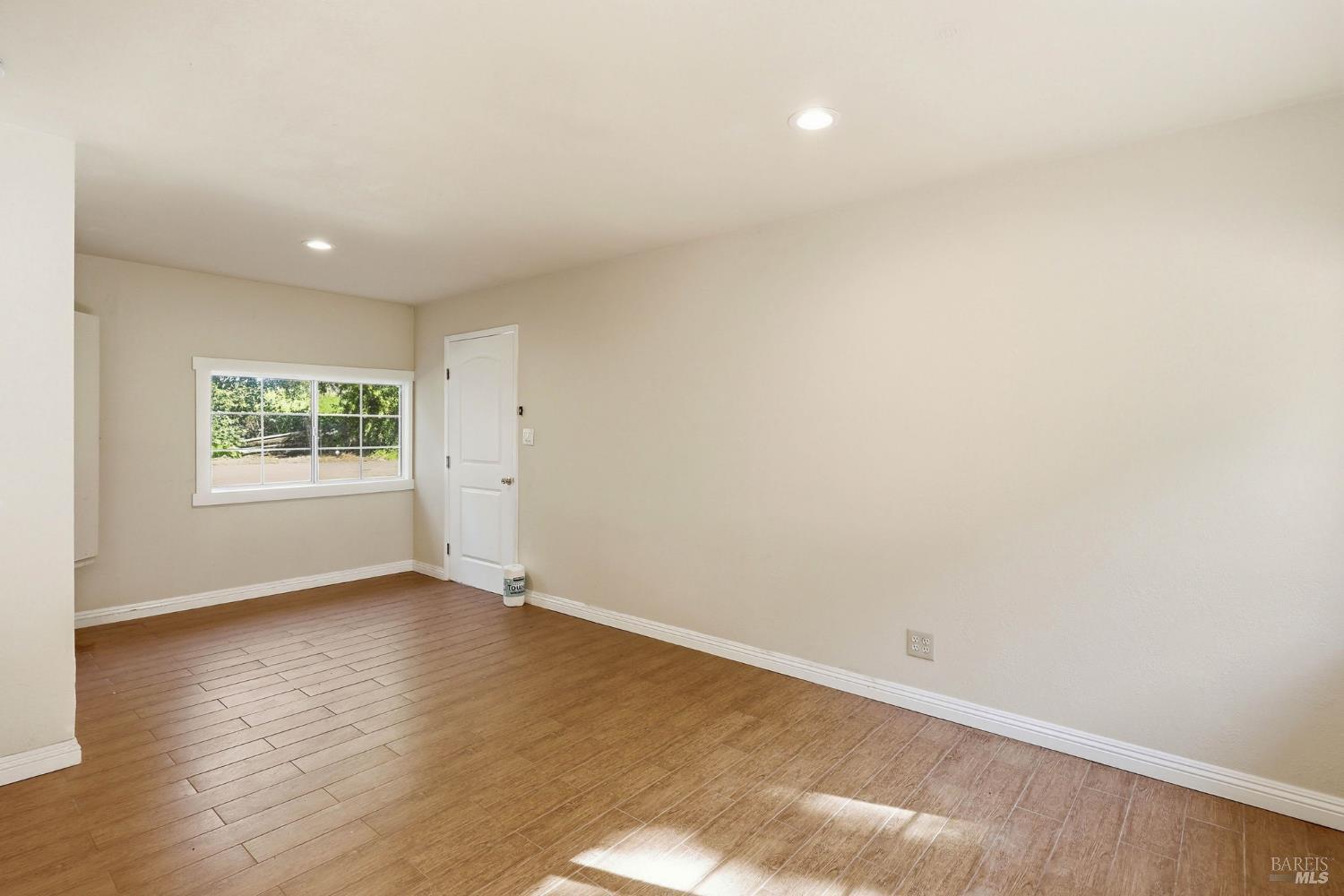 Detail Gallery Image 27 of 95 For 4305 Petaluma Hill Rd, Santa Rosa,  CA 95404 - 3 Beds | 2 Baths