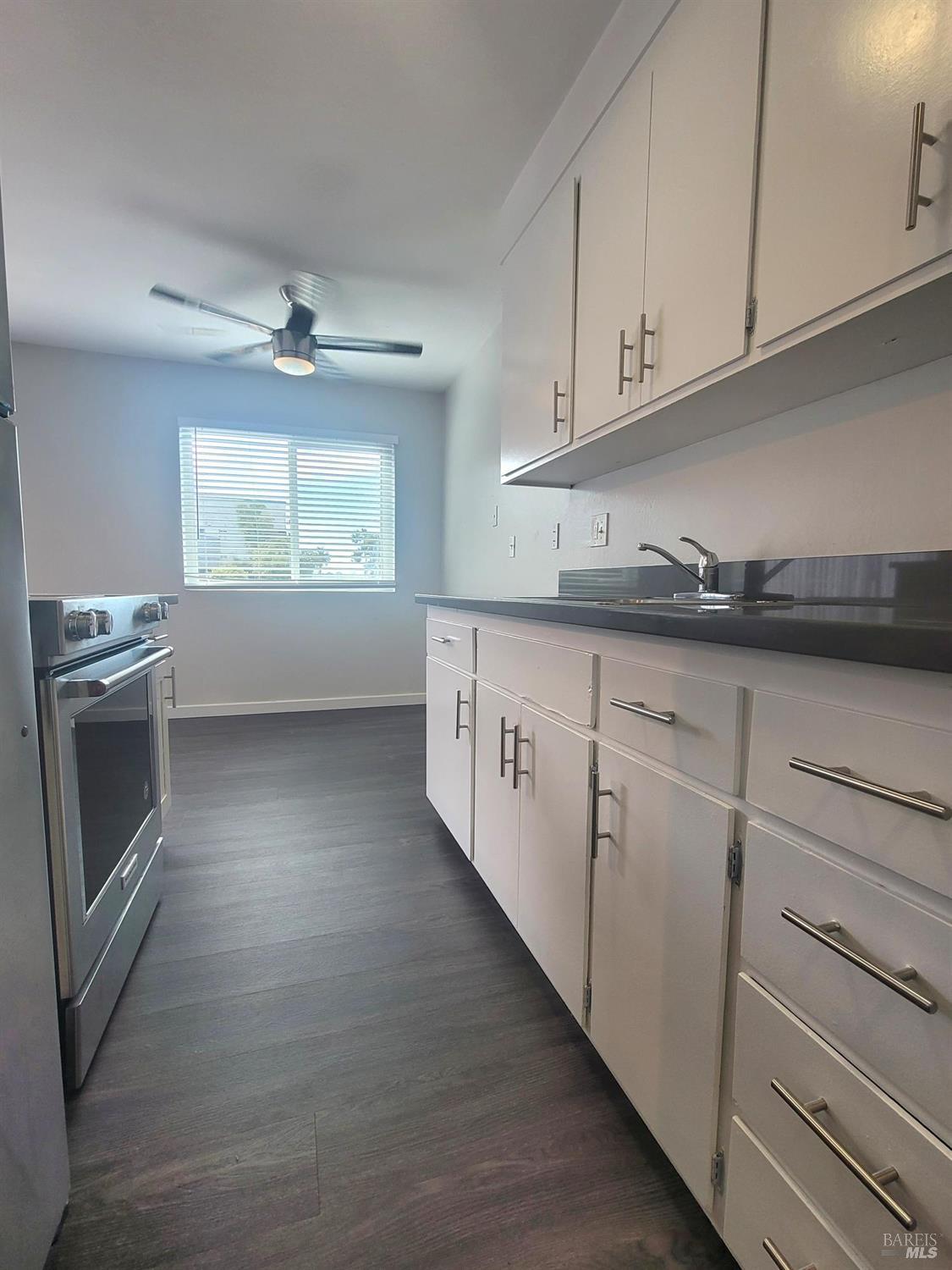 Detail Gallery Image 4 of 9 For 144 Hilborn St, Vallejo,  CA 94590 - – Beds | – Baths