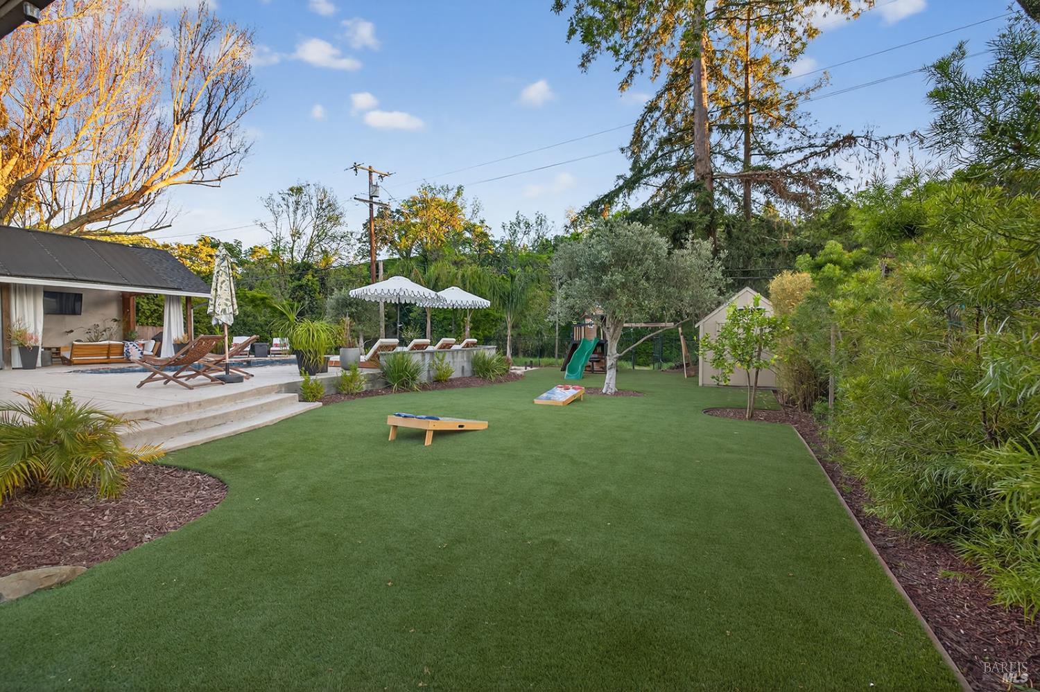 Detail Gallery Image 62 of 69 For 5846 Monte Verde Dr, Santa Rosa,  CA 95409 - 4 Beds | 2/1 Baths