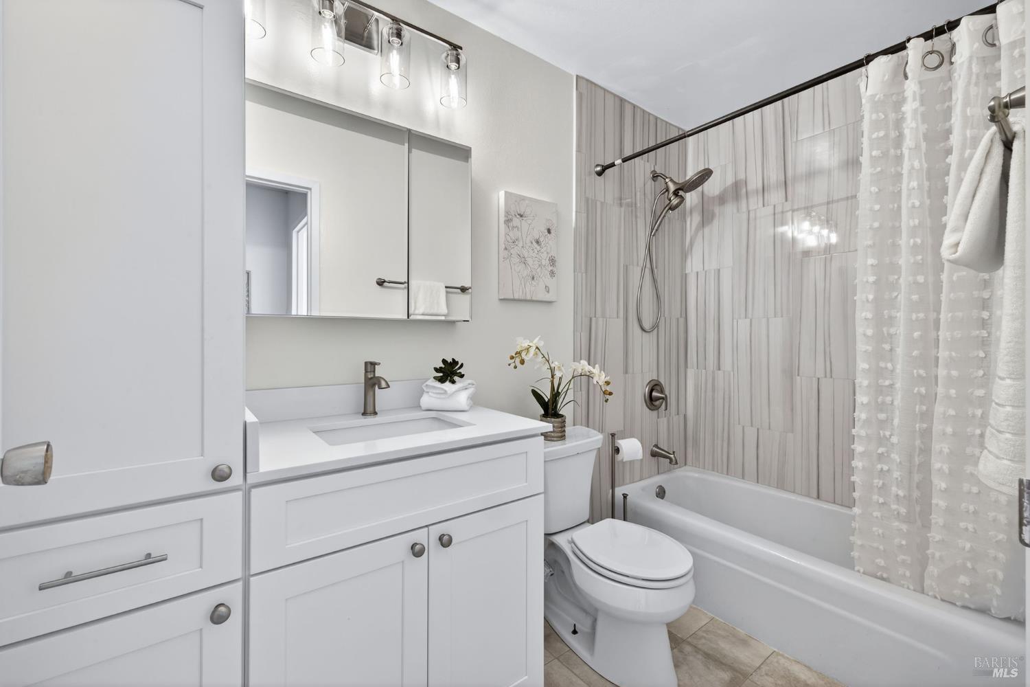 Detail Gallery Image 19 of 30 For 300 Stony Point Rd #139,  Santa Rosa,  CA 95401 - 1 Beds | 1 Baths