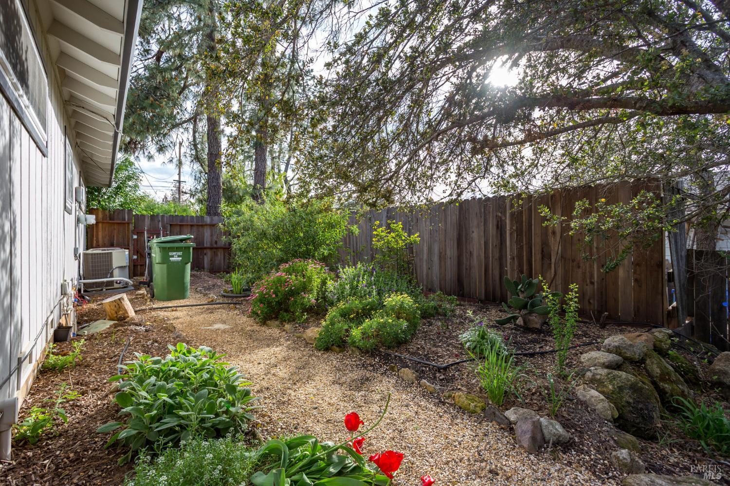 Detail Gallery Image 38 of 44 For 350 Newton Way, Angwin,  CA 94508 - 3 Beds | 2 Baths