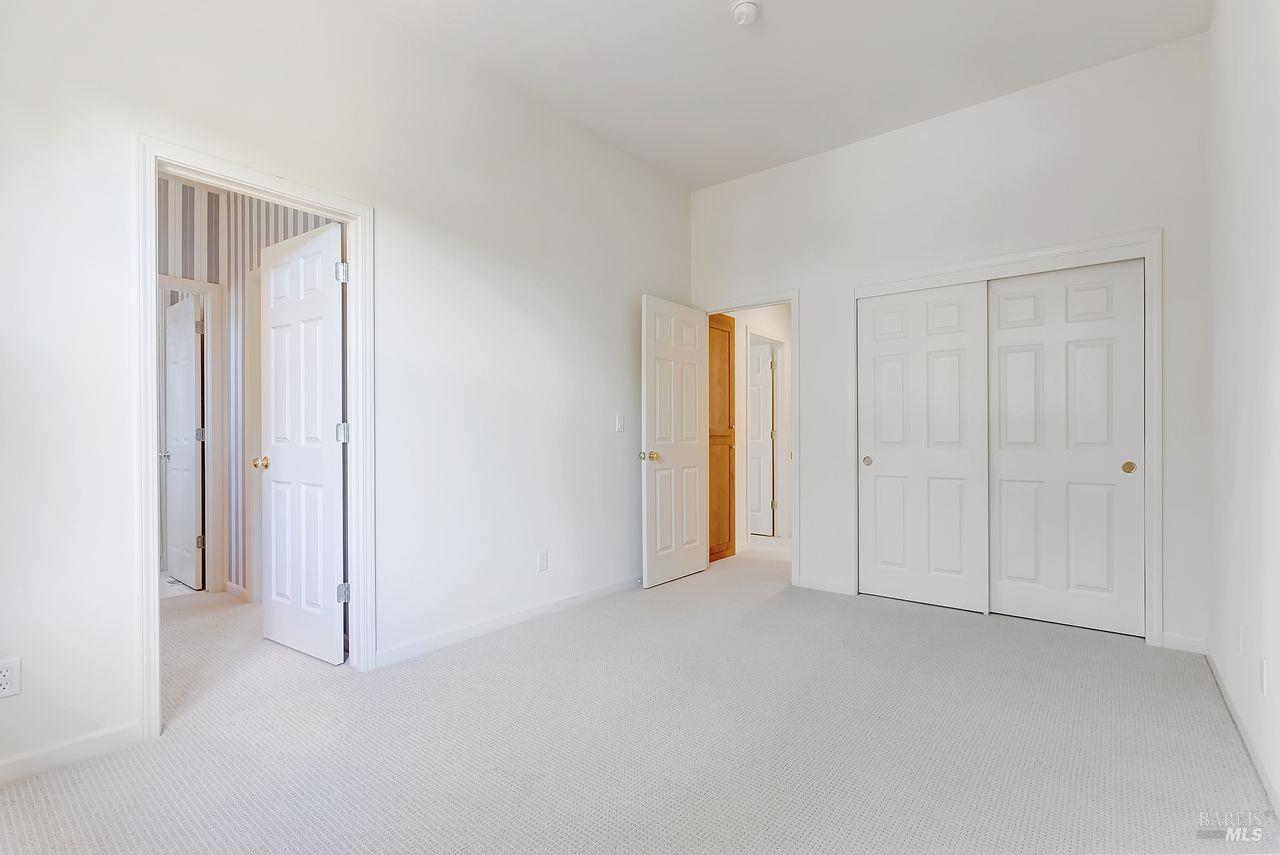 Detail Gallery Image 26 of 35 For 205 Saddle Wood Dr, Novato,  CA 94945 - 4 Beds | 3/1 Baths