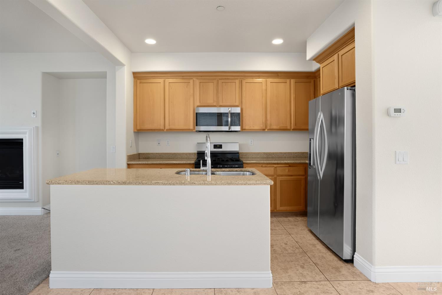 Detail Gallery Image 8 of 31 For 4069 Calloway Dr, Santa Rosa,  CA 95409 - 3 Beds | 3 Baths