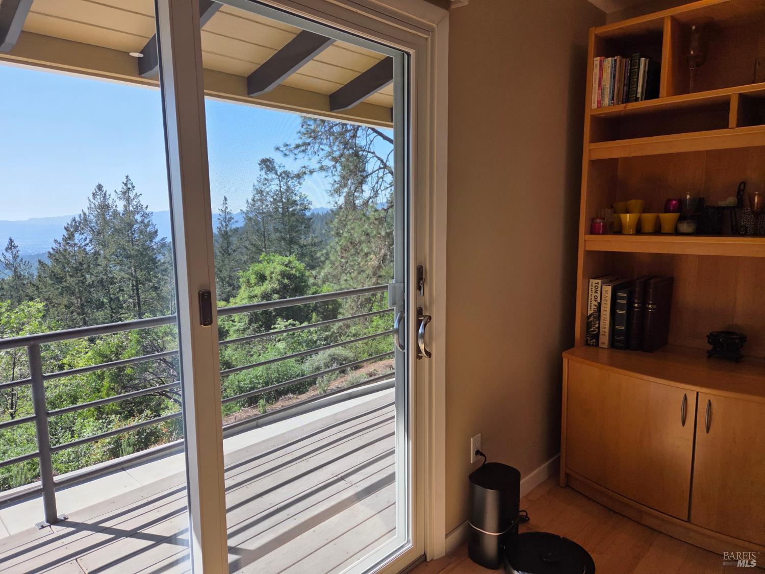 Detail Gallery Image 37 of 64 For 460 Bella Vista Dr, Angwin,  CA 94508 - 5 Beds | 3 Baths