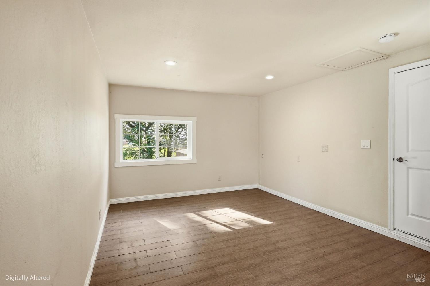 Detail Gallery Image 31 of 95 For 4305 Petaluma Hill Rd, Santa Rosa,  CA 95404 - 3 Beds | 2 Baths