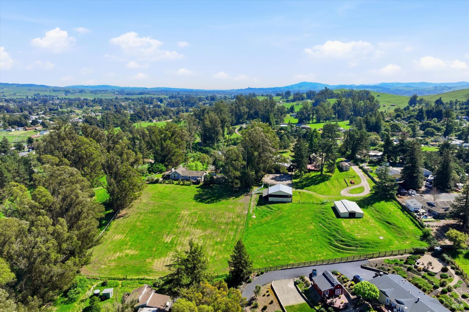 Detail Gallery Image 13 of 79 For 411 Highland Ave, Penngrove,  CA 94951 - – Beds | – Baths