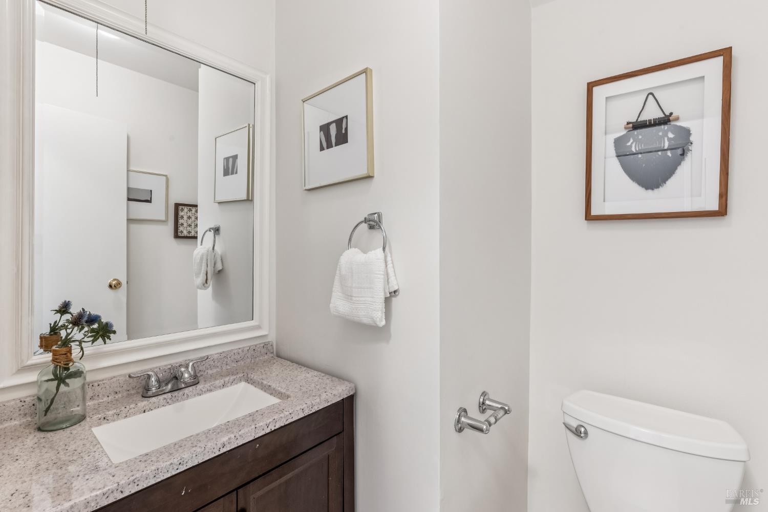 Detail Gallery Image 12 of 45 For 125 Mariner Green Ct, Corte Madera,  CA 94925 - 4 Beds | 2/1 Baths