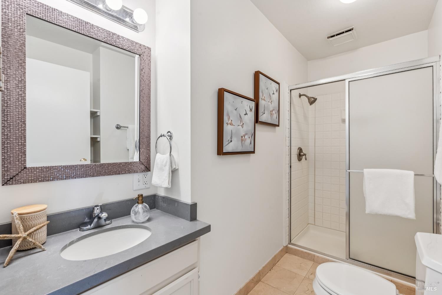 Detail Gallery Image 34 of 45 For 125 Mariner Green Ct, Corte Madera,  CA 94925 - 4 Beds | 2/1 Baths