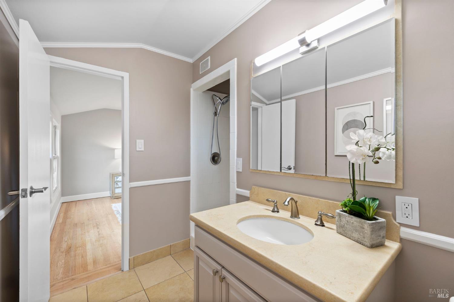 Detail Gallery Image 32 of 76 For 35 Corte Alta Unkn, Novato,  CA 94949 - 4 Beds | 2/1 Baths