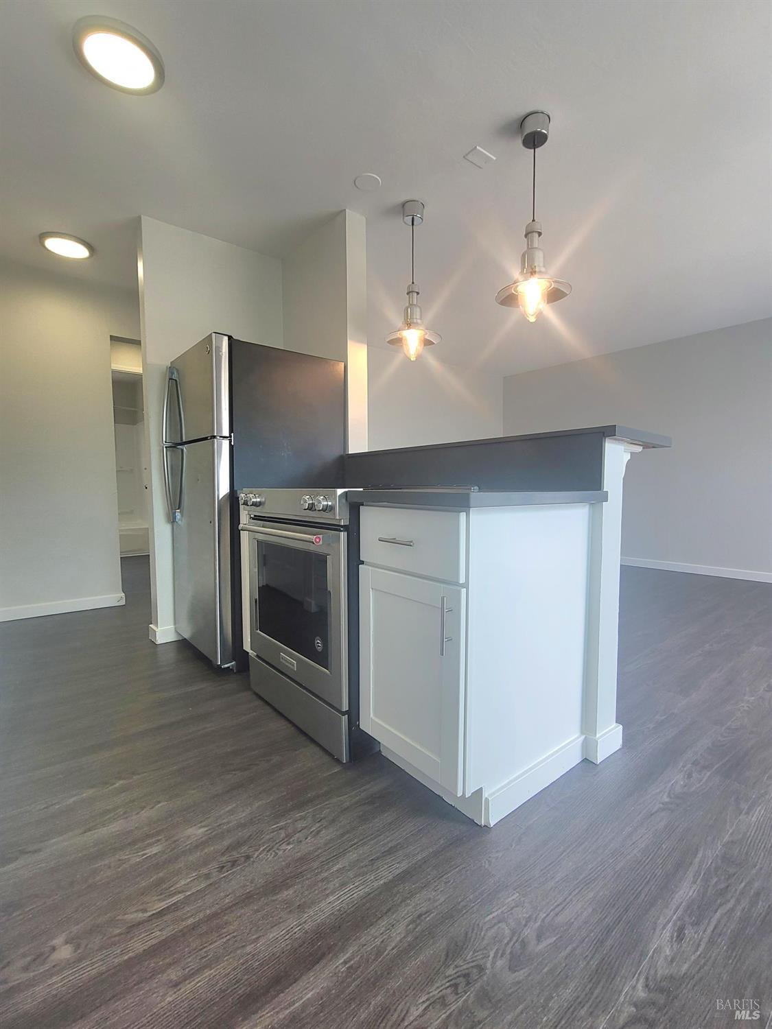 Detail Gallery Image 3 of 9 For 144 Hilborn St, Vallejo,  CA 94590 - – Beds | – Baths