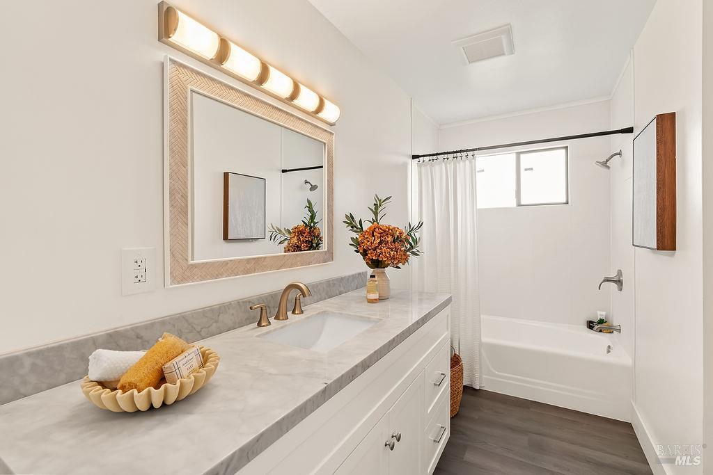 Detail Gallery Image 12 of 35 For 878 Pauline Ct, Santa Rosa,  CA 95401 - 3 Beds | 2 Baths
