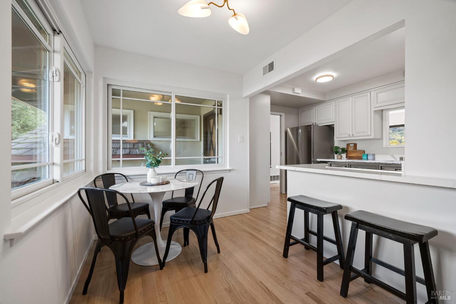 Detail Gallery Image 17 of 76 For 35 Corte Alta Unkn, Novato,  CA 94949 - 4 Beds | 2/1 Baths