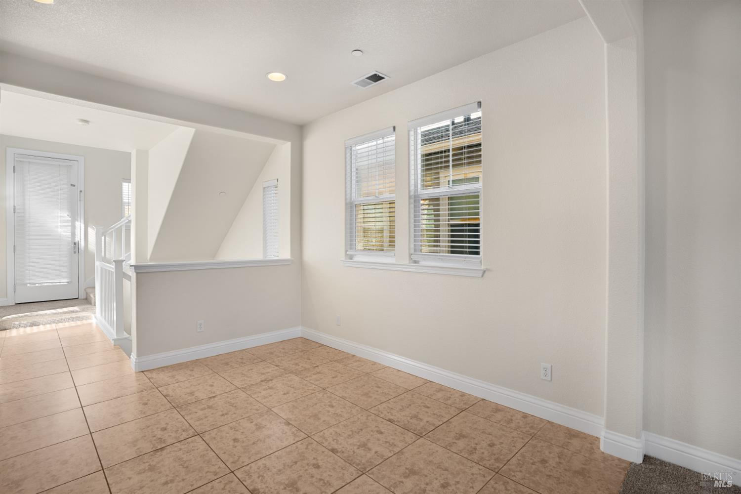 Detail Gallery Image 18 of 31 For 4069 Calloway Dr, Santa Rosa,  CA 95409 - 3 Beds | 3 Baths