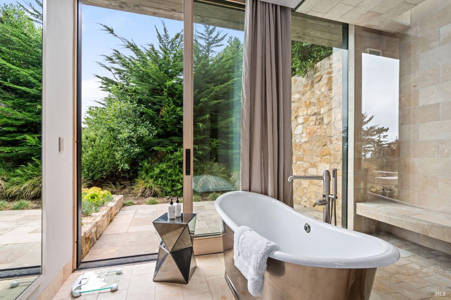 Detail Gallery Image 29 of 35 For 230 Highway 1 Unkn, Carmel,  CA 93923 - 5 Beds | 5 Baths