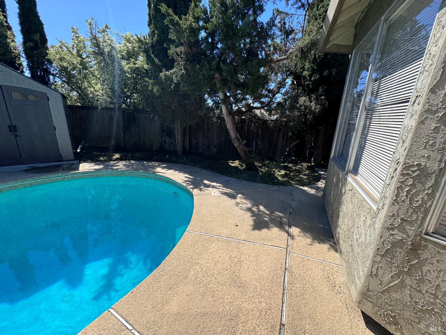 Detail Gallery Image 43 of 45 For 11 Dover Ct, Vallejo,  CA 94591 - 4 Beds | 2/1 Baths