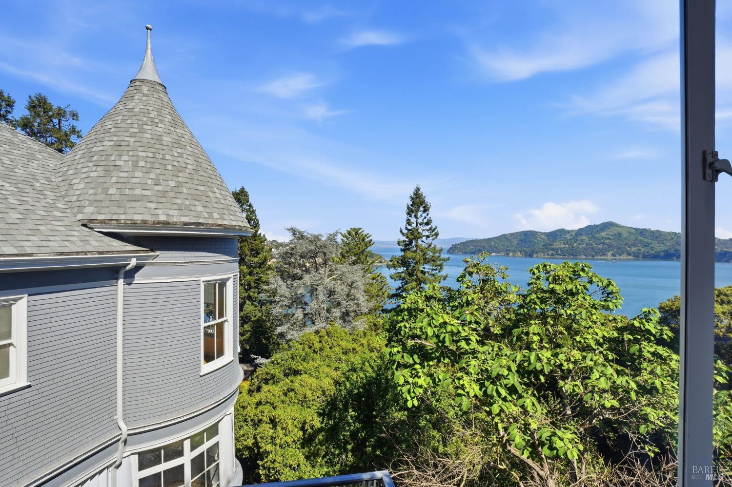 Detail Gallery Image 23 of 36 For 172 Bella Vista Ave #C,  Belvedere,  CA 94920 - 2 Beds | 2 Baths