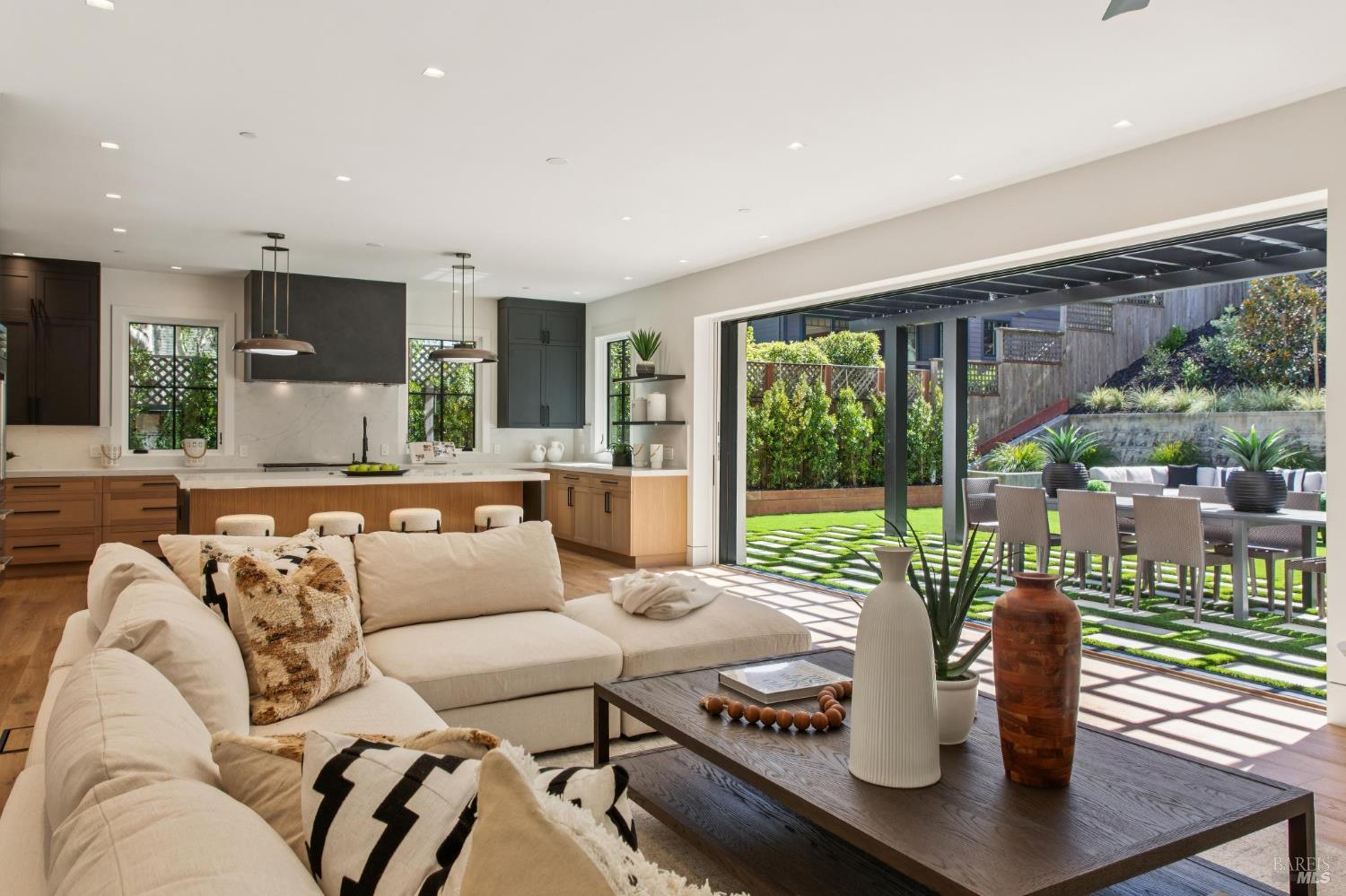 Detail Gallery Image 42 of 94 For 317 Redwood Ave, Corte Madera,  CA 94925 - 4 Beds | 3/1 Baths