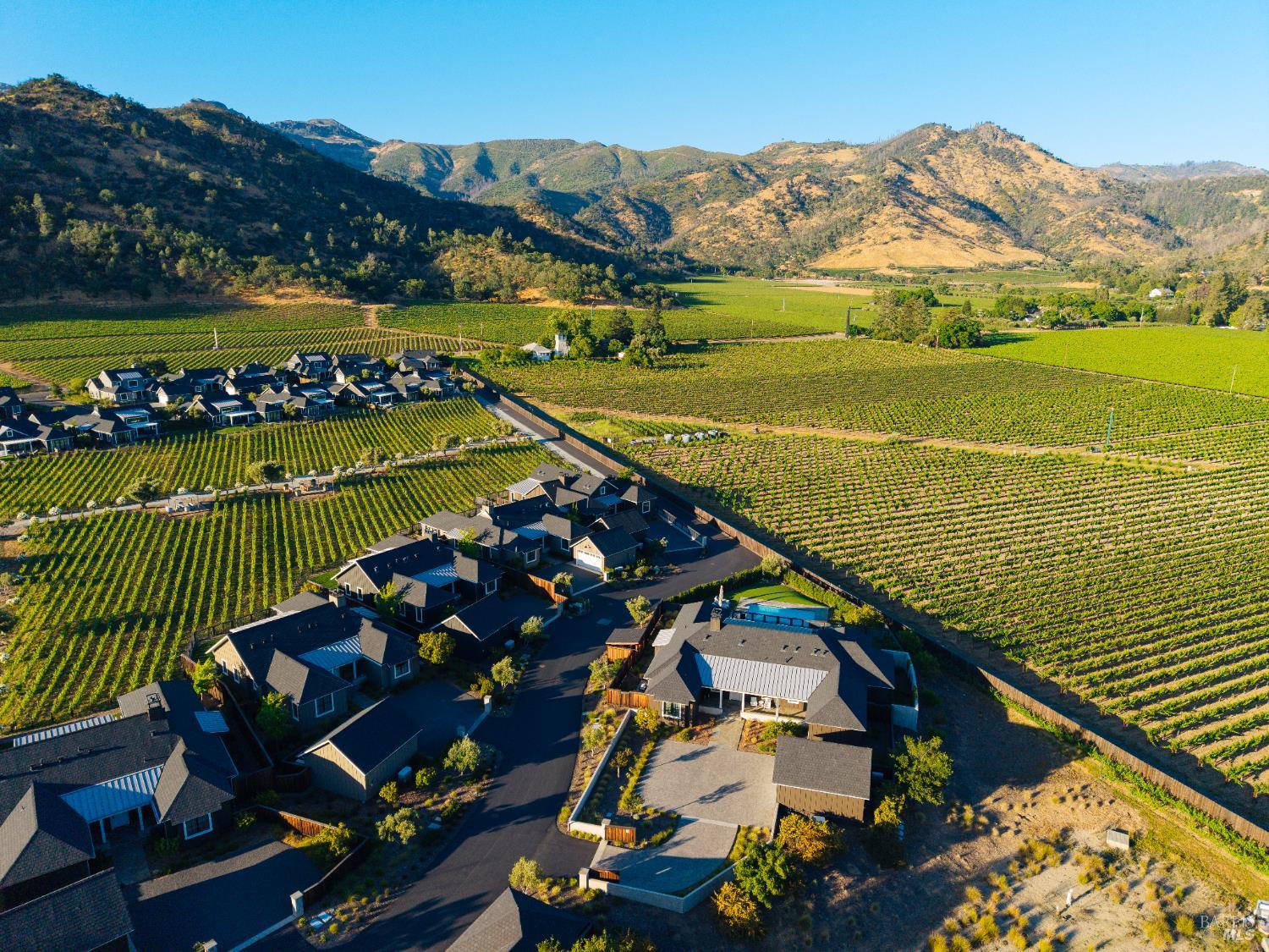 Detail Gallery Image 35 of 40 For 21 Lawley Ln, Calistoga,  CA 94515 - 4 Beds | 4/1 Baths