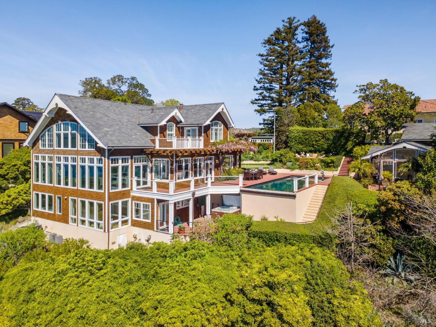 Detail Gallery Image 48 of 60 For 335 Golden Gate Ave, Belvedere,  CA 94920 - 4 Beds | 4/1 Baths