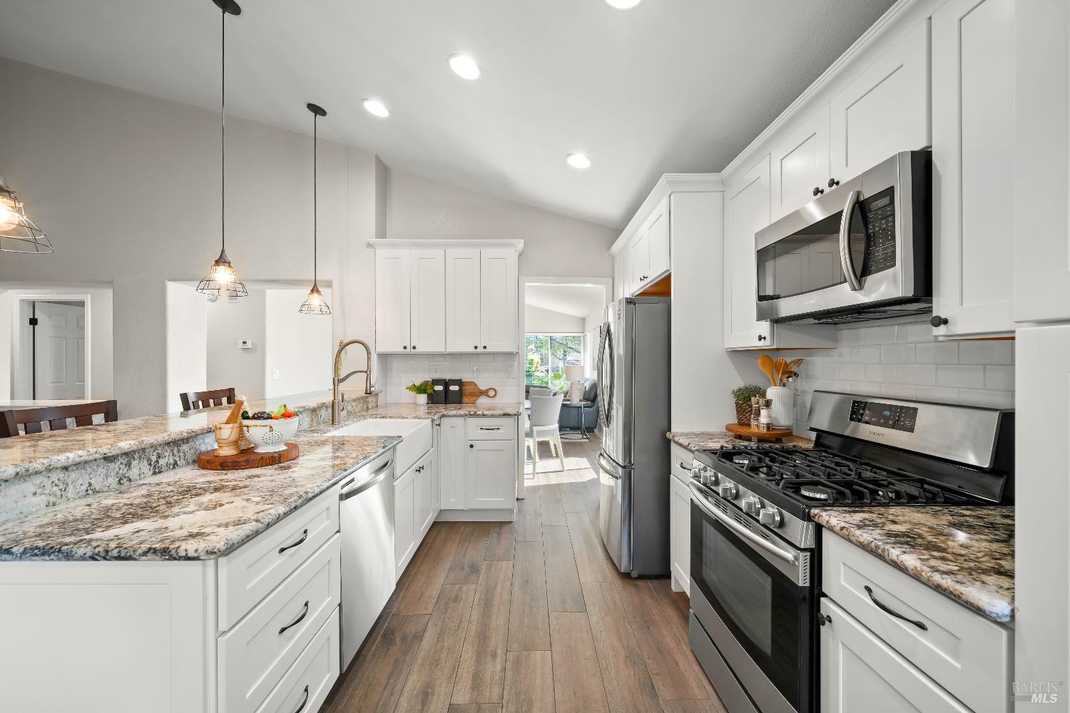 Detail Gallery Image 26 of 68 For 736 Notre Dame Dr, Vacaville,  CA 95687 - 4 Beds | 2 Baths