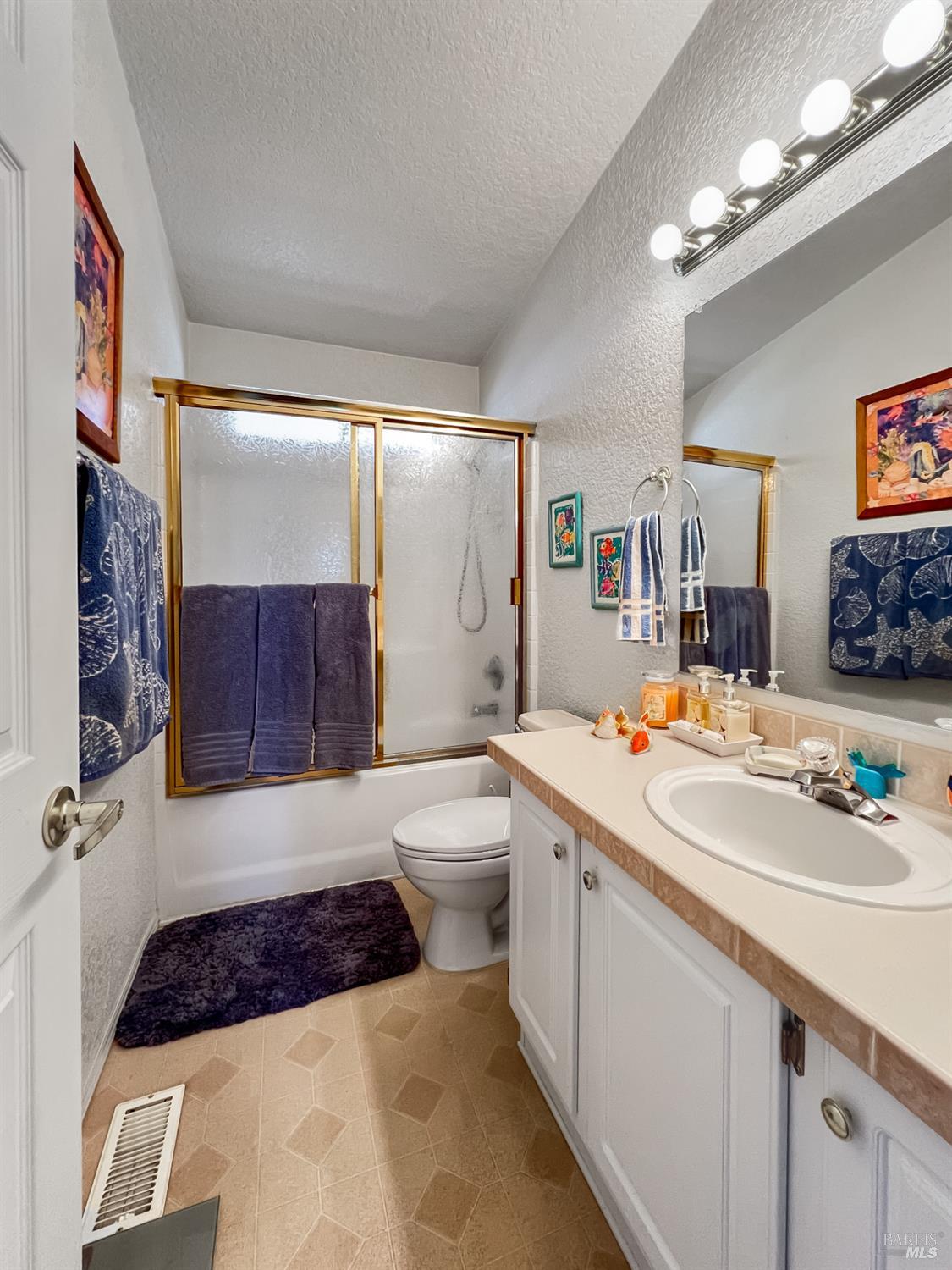 Detail Gallery Image 18 of 30 For 8169 Willow St, Windsor,  CA 95492 - 2 Beds | 2 Baths