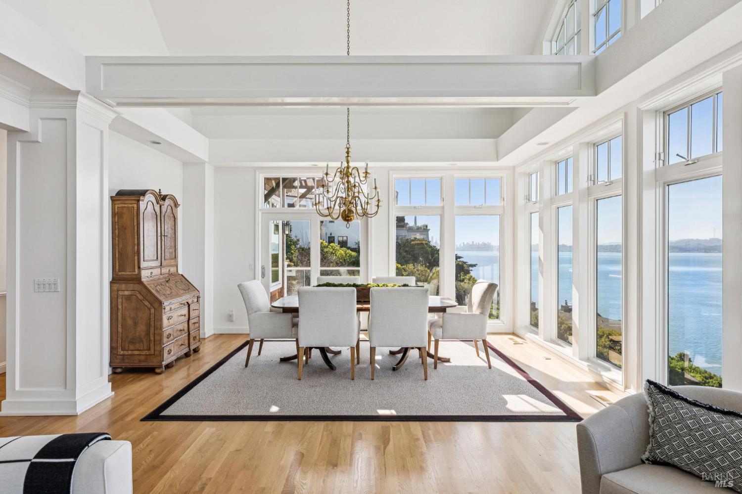 Detail Gallery Image 3 of 60 For 335 Golden Gate Ave, Belvedere,  CA 94920 - 4 Beds | 4/1 Baths