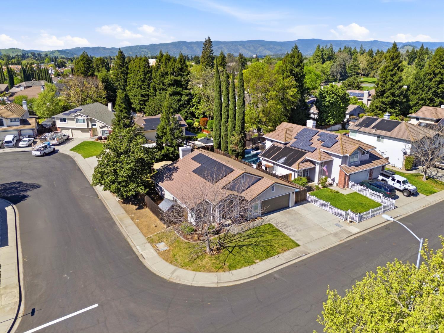 Detail Gallery Image 59 of 68 For 736 Notre Dame Dr, Vacaville,  CA 95687 - 4 Beds | 2 Baths