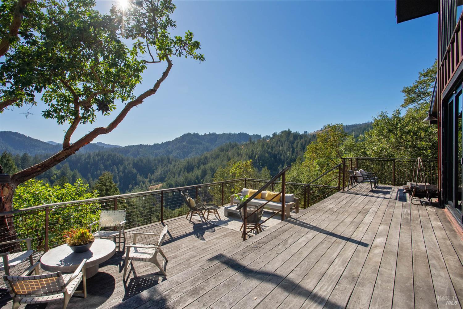 Detail Gallery Image 10 of 45 For 18200 Sweetwater Springs Rd, Guerneville,  CA 95446 - 3 Beds | 3 Baths