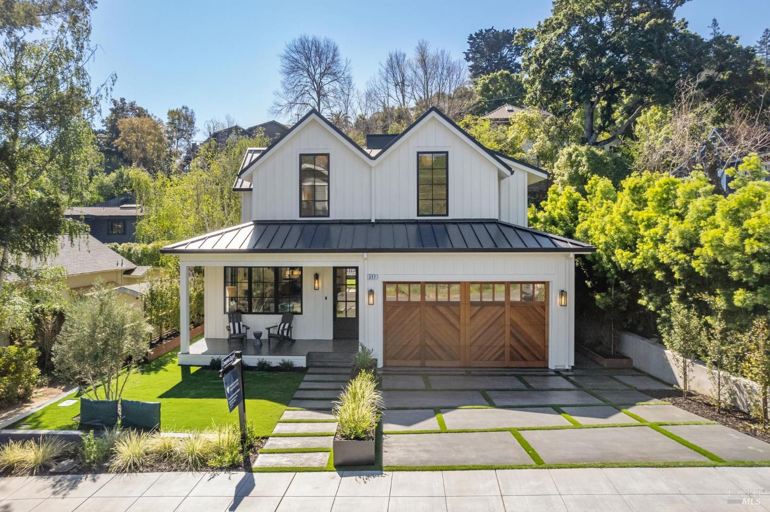 Detail Gallery Image 20 of 94 For 317 Redwood Ave, Corte Madera,  CA 94925 - 4 Beds | 3/1 Baths