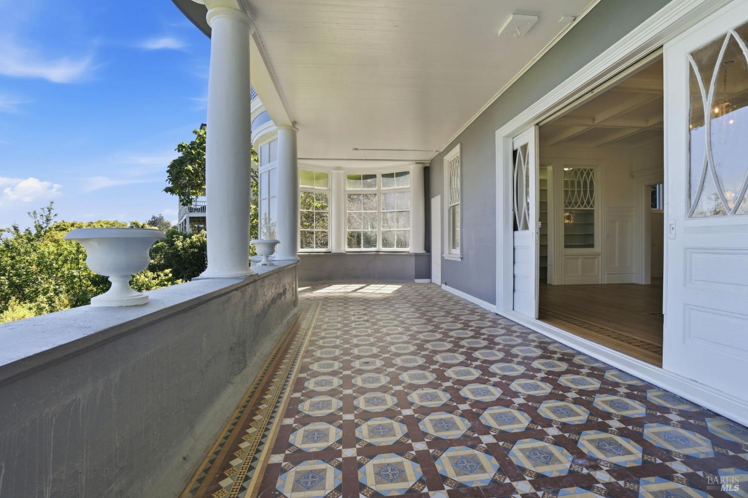 Detail Gallery Image 64 of 98 For 172 Bella Vista Ave a,  Belvedere,  CA 94920 - 4 Beds | 4/1 Baths