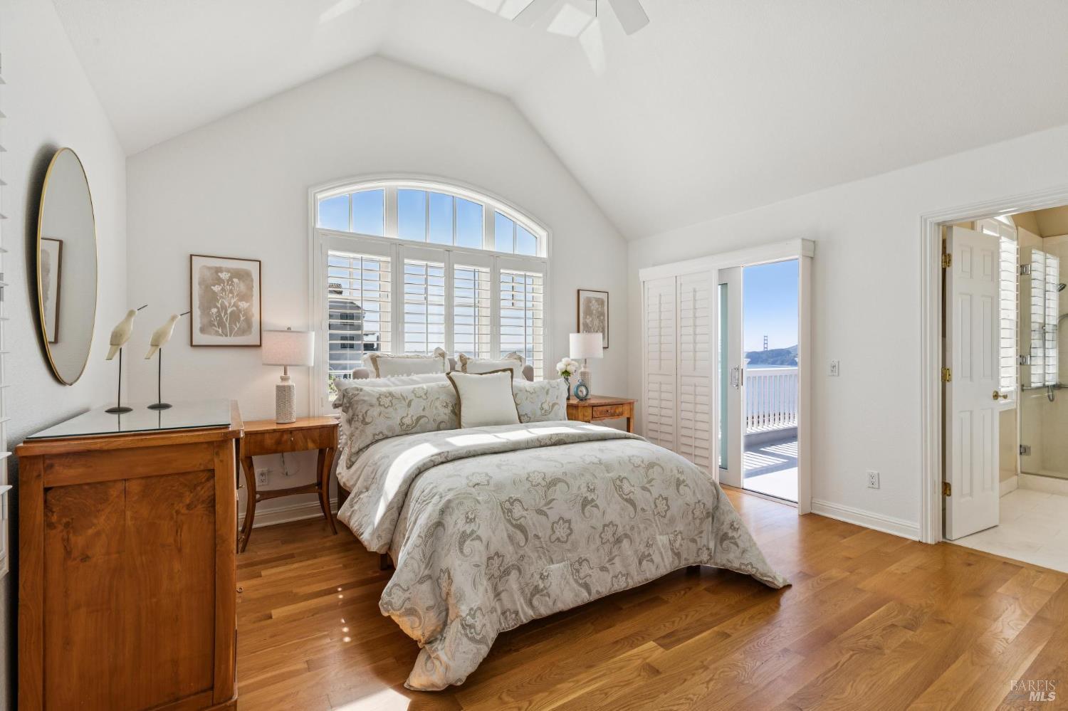 Detail Gallery Image 39 of 60 For 335 Golden Gate Ave, Belvedere,  CA 94920 - 4 Beds | 4/1 Baths