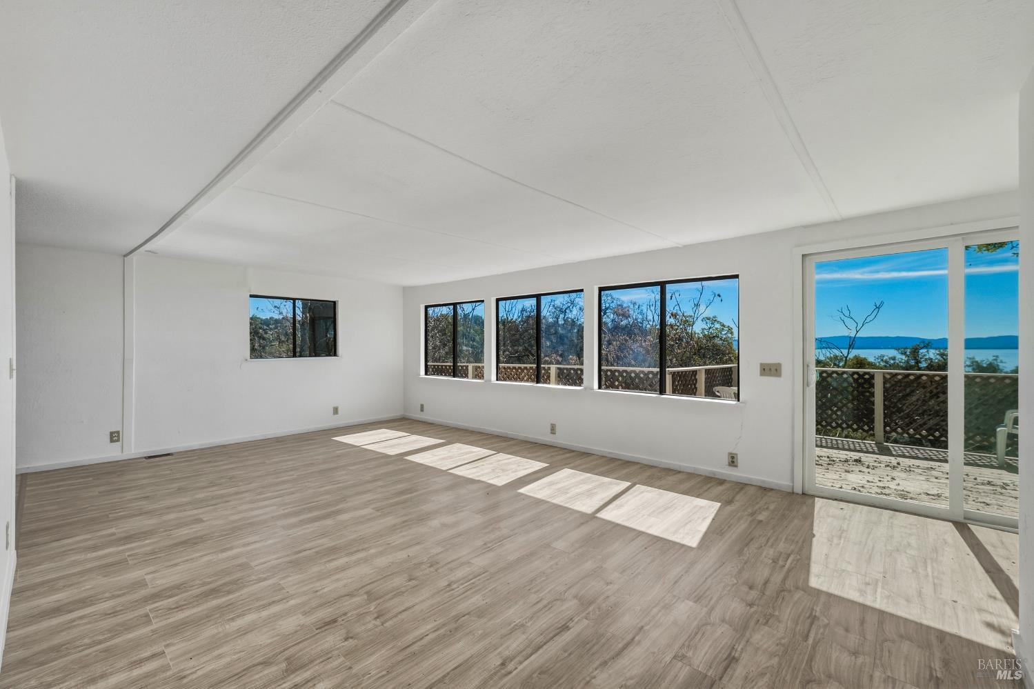 Detail Gallery Image 8 of 47 For 7047 Butte St, Nice,  CA 95464 - 3 Beds | 2 Baths