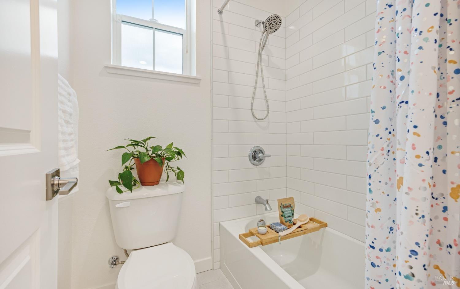 Detail Gallery Image 27 of 30 For 1747 Linden Ln, Santa Rosa,  CA 95404 - 3 Beds | 2/1 Baths