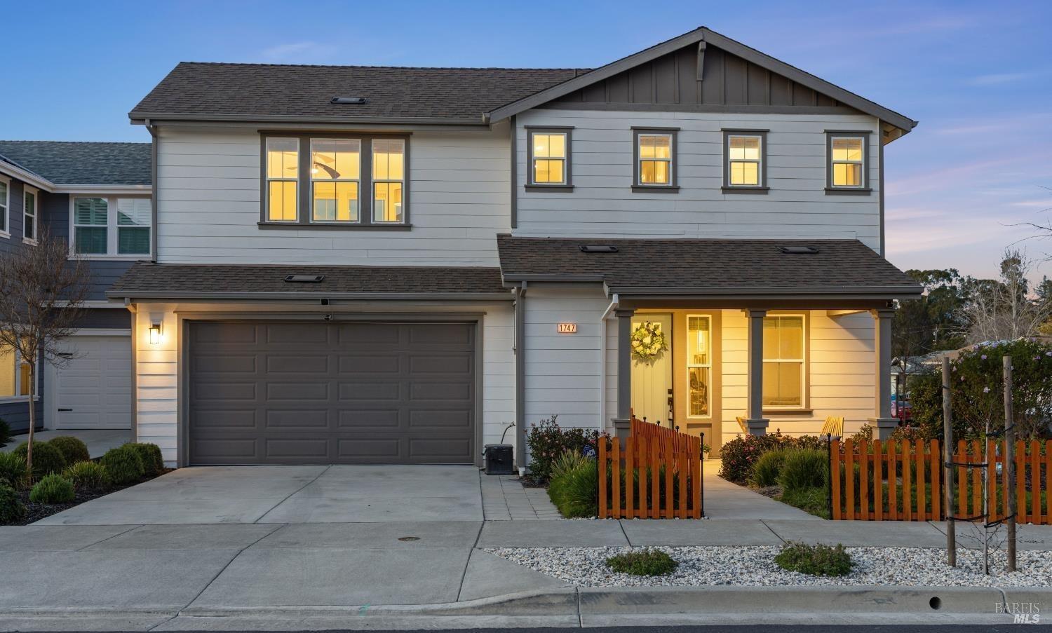 Front Image Thumbnail for BA326023358