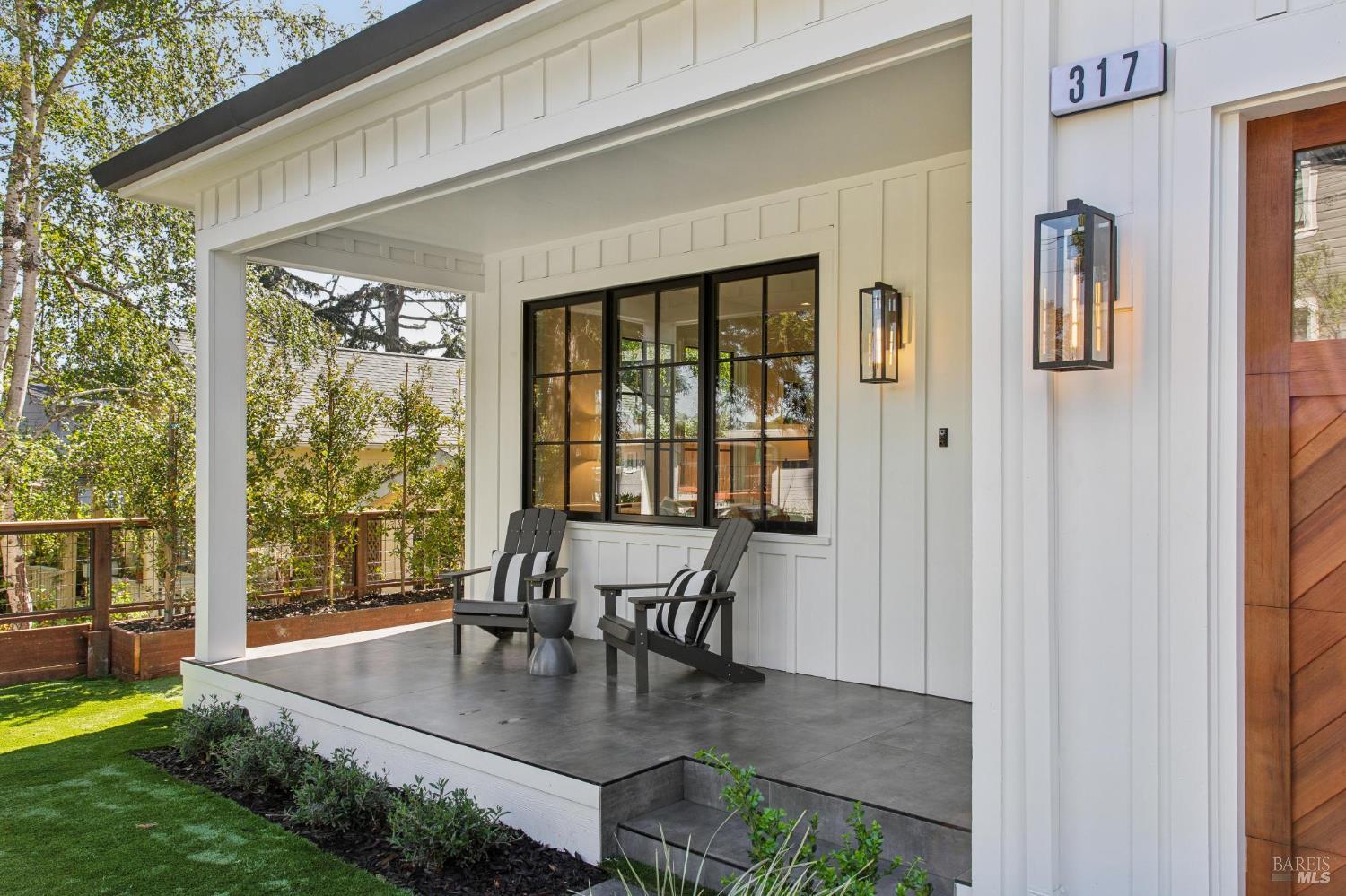 Detail Gallery Image 2 of 94 For 317 Redwood Ave, Corte Madera,  CA 94925 - 4 Beds | 3/1 Baths