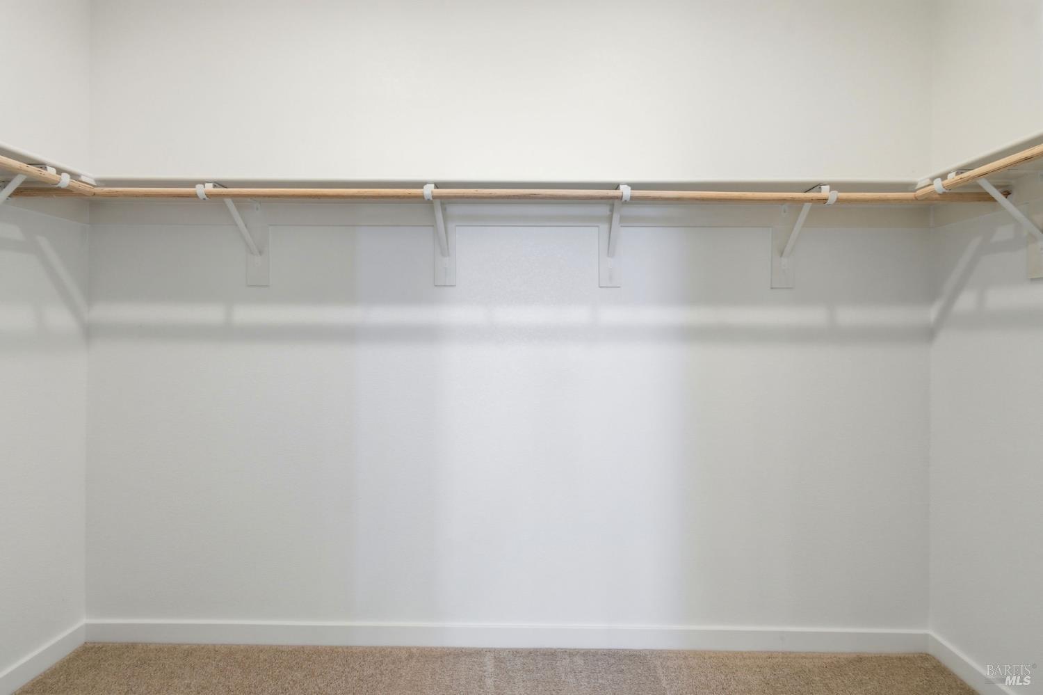 Detail Gallery Image 7 of 15 For 5719 Breakaway Dr, Fairfield,  CA 94533 - 3 Beds | 2/1 Baths