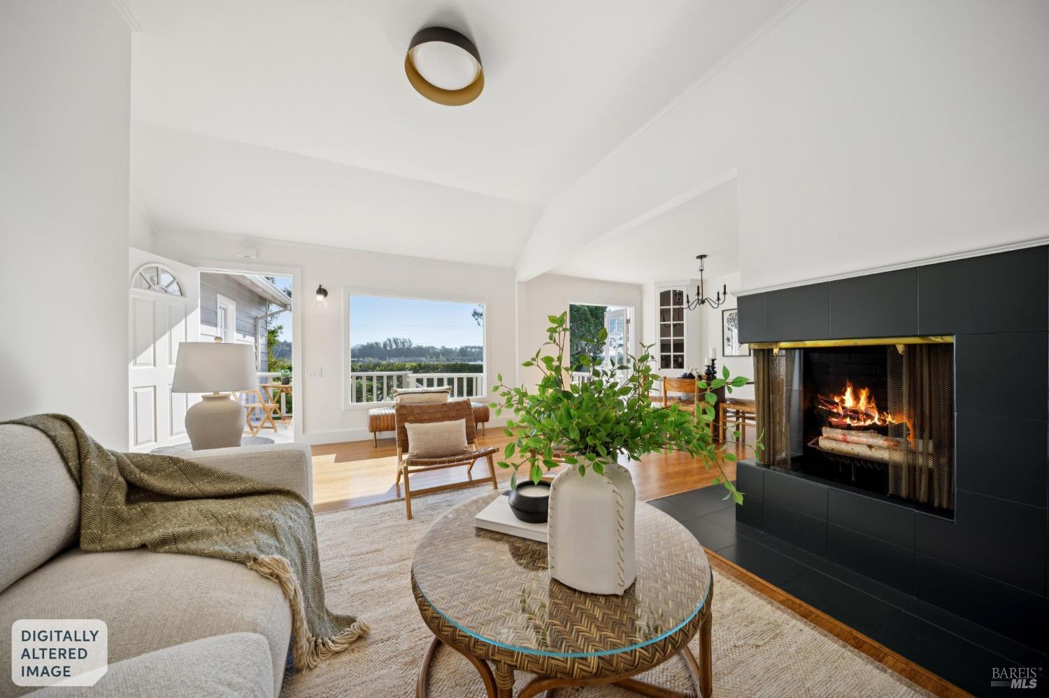 Detail Gallery Image 5 of 36 For 152 Almonte Blvd, Mill Valley,  CA 94941 - 3 Beds | 3 Baths