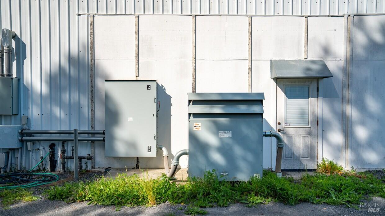 Detail Gallery Image 10 of 30 For 4770 Occidental Rd, Santa Rosa,  CA 95401 - – Beds | – Baths