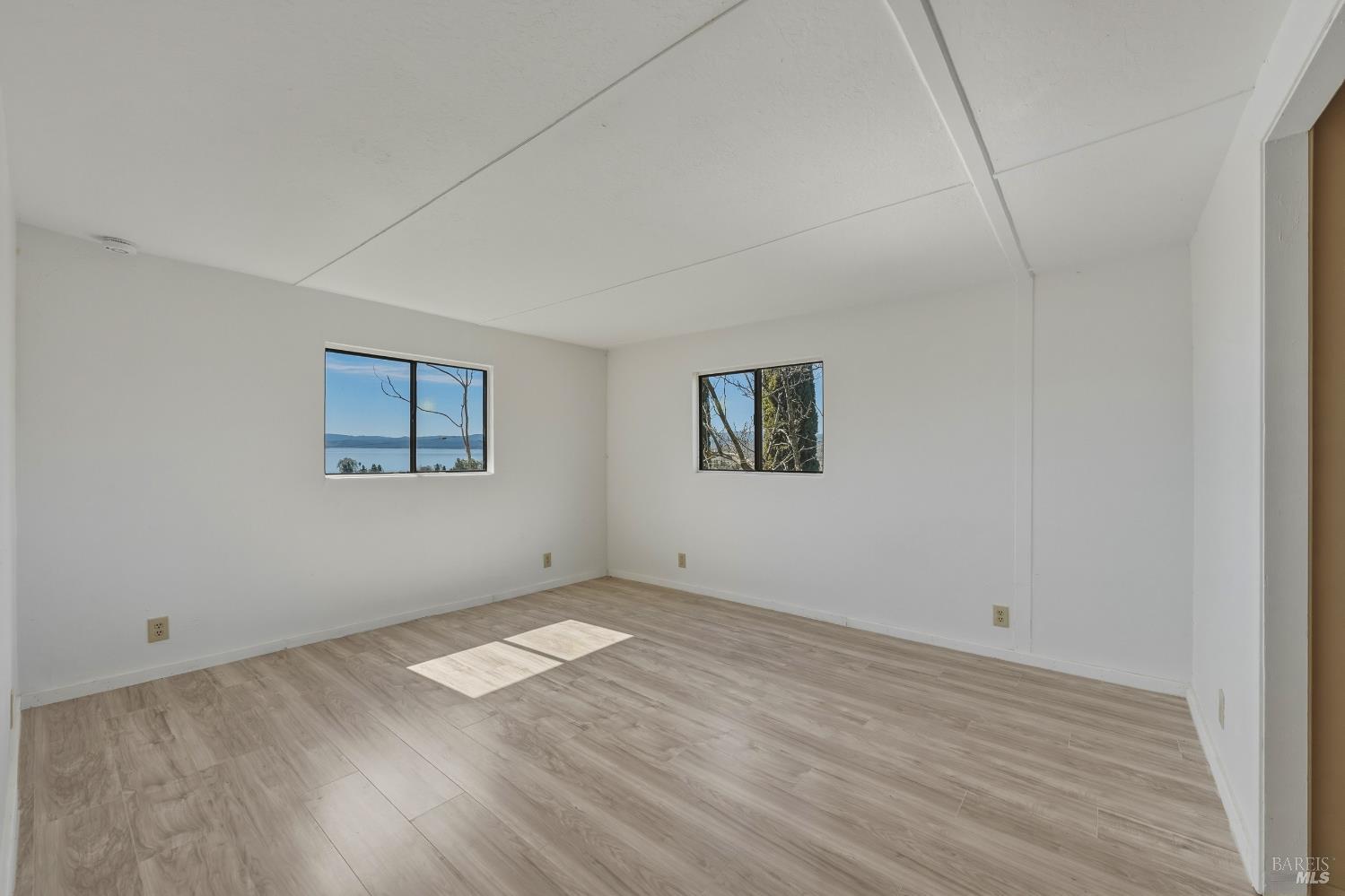 Detail Gallery Image 16 of 47 For 7047 Butte St, Nice,  CA 95464 - 3 Beds | 2 Baths